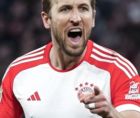 亚博-凯恩连续十场比赛得分超过出色发挥，勇士不断突破！观众掌声雷动(骑士vs勇士总决赛)