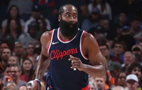 亚博体育- 赛地聚焦：NBA常规赛今夜热度飙升，曼城状态回暖，更衣室稳定，数据趋势出现新变化